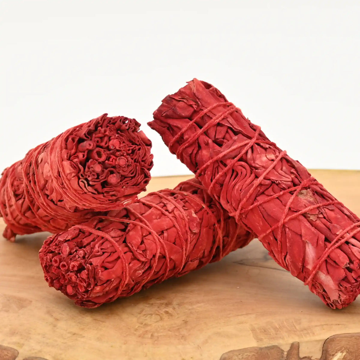 weisser_salbei_drachenblut_30_35g_balsamisch_weihrauch_raeucherbuendel_smudge_stick_raeucherwerk_guenstig_headshop_Johnnys_Headshop