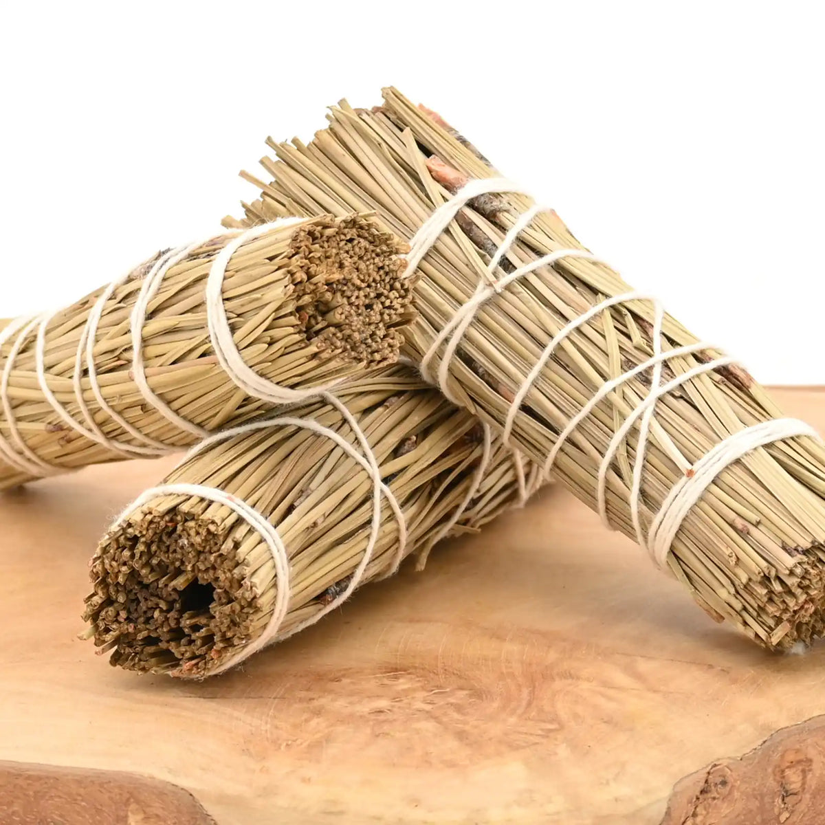 Raeucherbuendel-Kiefer-25g-Nadelholz-Raunaechte-Waldduft-Raeucherwerk-Smudge-Bundle-Headshop-mit-besten-preisen-Johnnys-Headshop