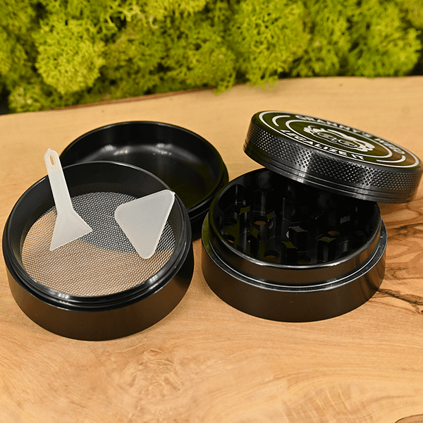 Granny's Premium Aluminium Grinder | ∅ 55mm - schwarz