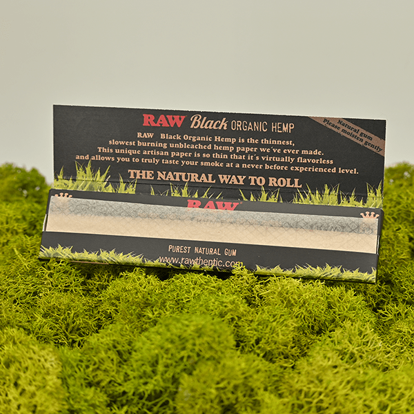 RAW Black Organic Hemp Kingsize Slim Papers