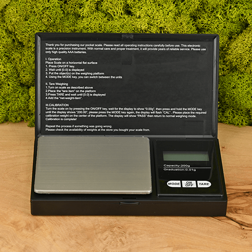 Digitale Feinwaage für 200g - 0,01g - schwarz & inkl. Batterien