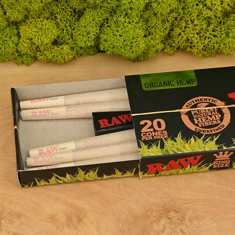 RAW Black Organic Cones Kingsize (20er Set)