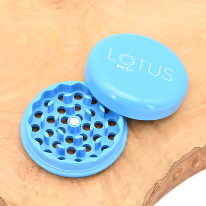 Black-Leaf-Lotus-Keramik-Grinder-Hellblau-Kraeutermuehle-Cannabis-Grinder-Kief-Grinder-Weed-Online-Headshop-guenstig-kaufen-Johnnys-Headshop