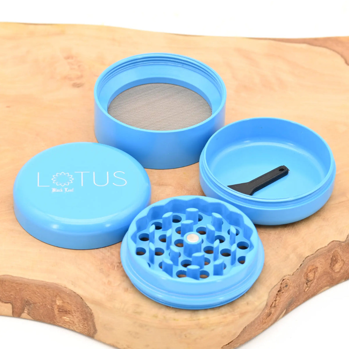 Black-Leaf-Lotus-Keramik-Grinder-Hellblau-Grinder-Grinder-4-teilig-Pollensieb-kaufen-Headshop-mit-diskretem-Versand-Johnnys-Headshop