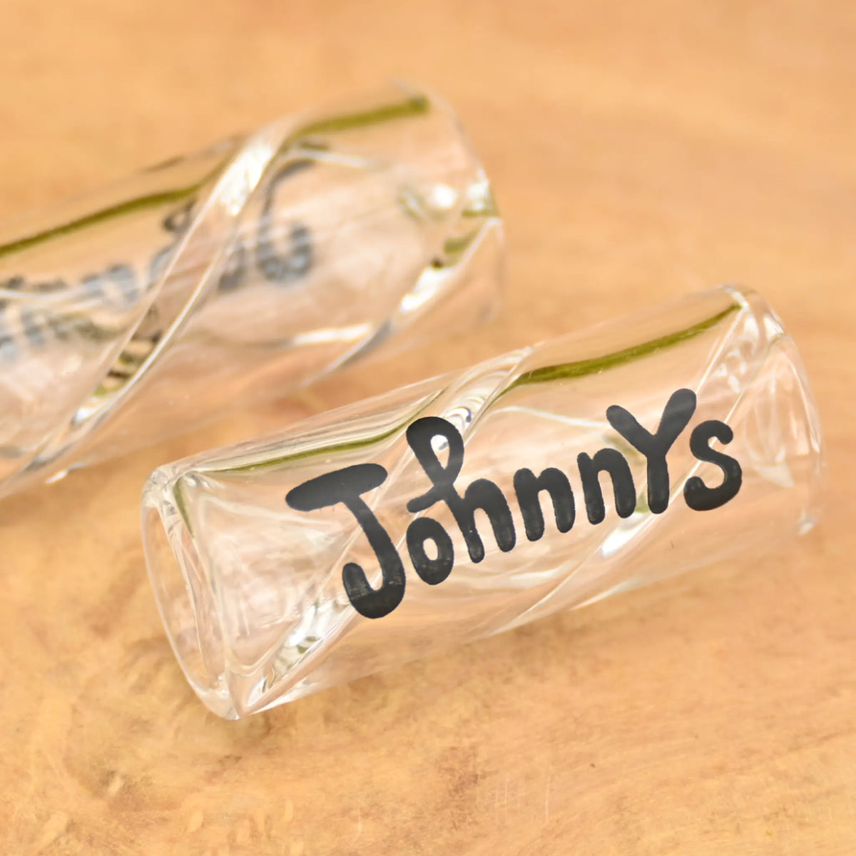 Johnnys-Glasfilter-Helix-12mm-klares-Glas-Rauch-kuehlen-dicke-Joints-Filter-aus-Glas-Headshop-mit-schnellem-Versand-Johnnys-Headshop