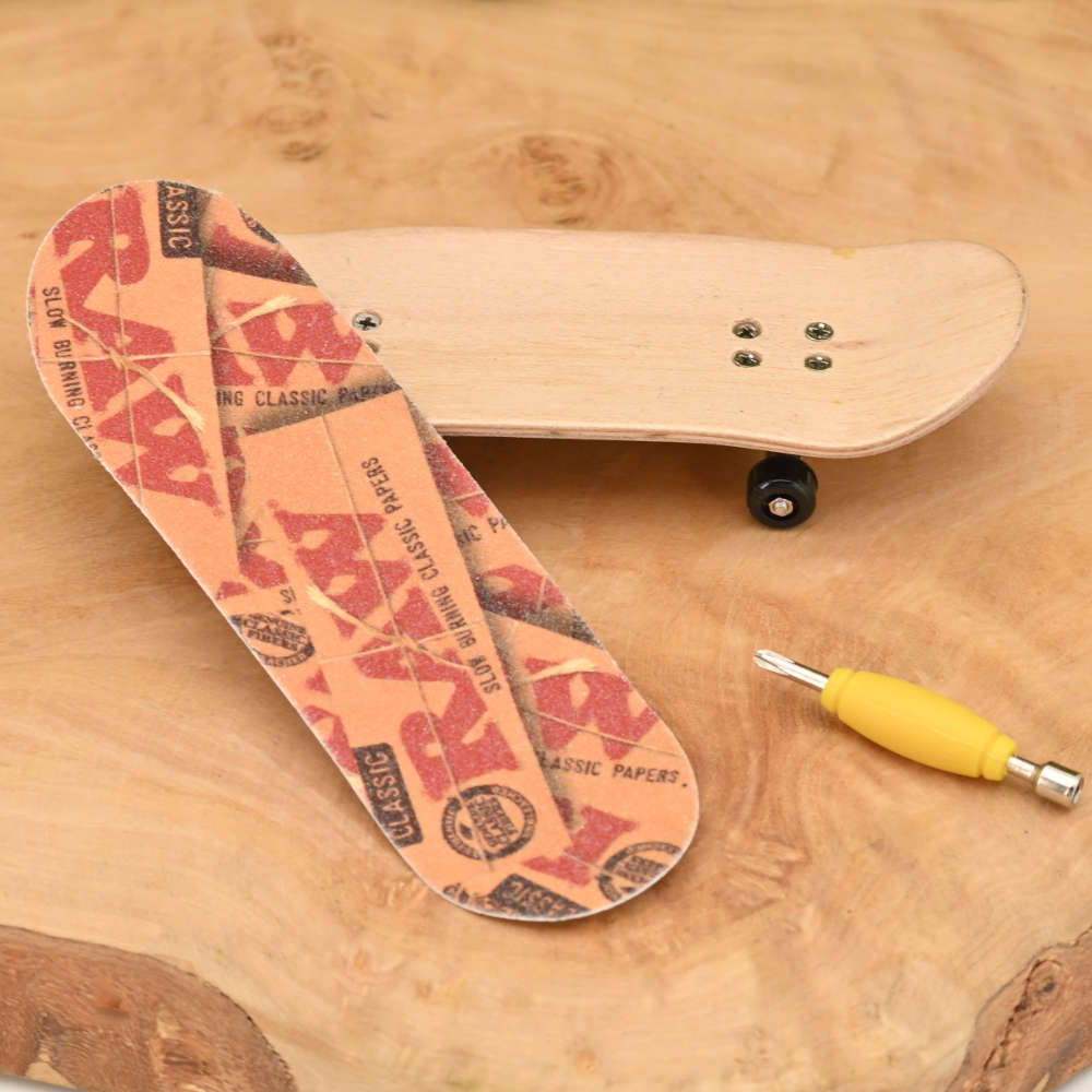 RAW Fingerboard