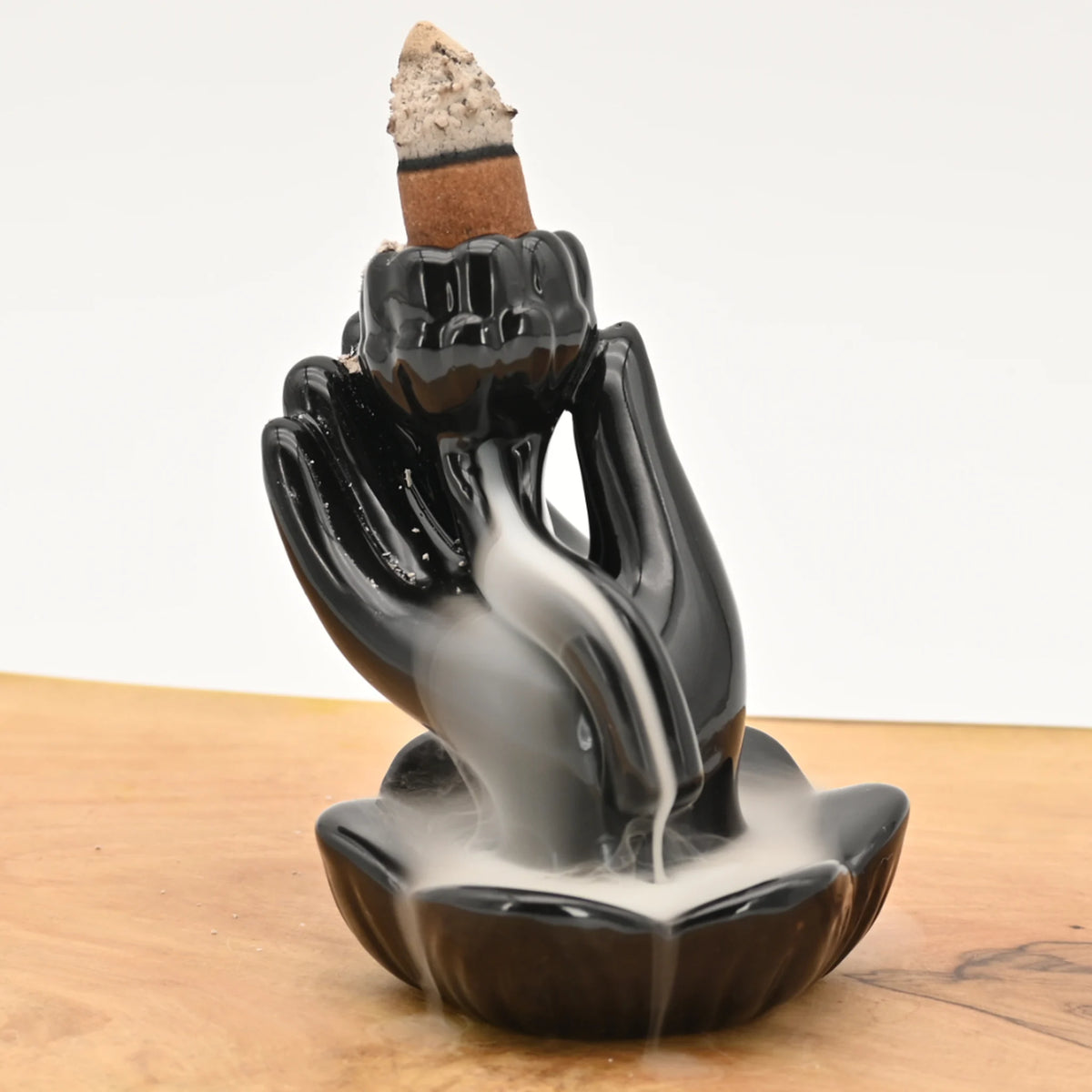 Raeucherbrunnen-Offene-Hand-10cm-Rauch-Wasserfall-Rueckfluss-Raeucherkegel-Deko-Headshop-Qualitaetsprodukte-online-Johnnys-Headshop