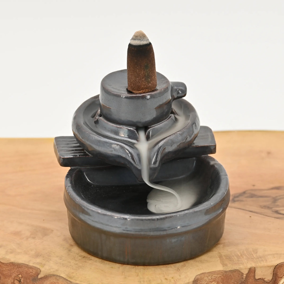 stille_quelle_12cm_rauch_nebel_grau_raeucherbrunnen_rueckfluss_raeucherkegel_kaufen_headshop_Johnnys_Headshop