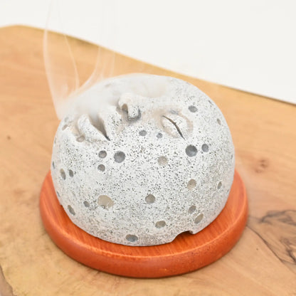 zen_buddha_10cm_rauch_effekt_steinkugel_raeucherbrunnen_rueckfluss_raeucherkegel_kaufen_headshop_Johnnys_Headshop