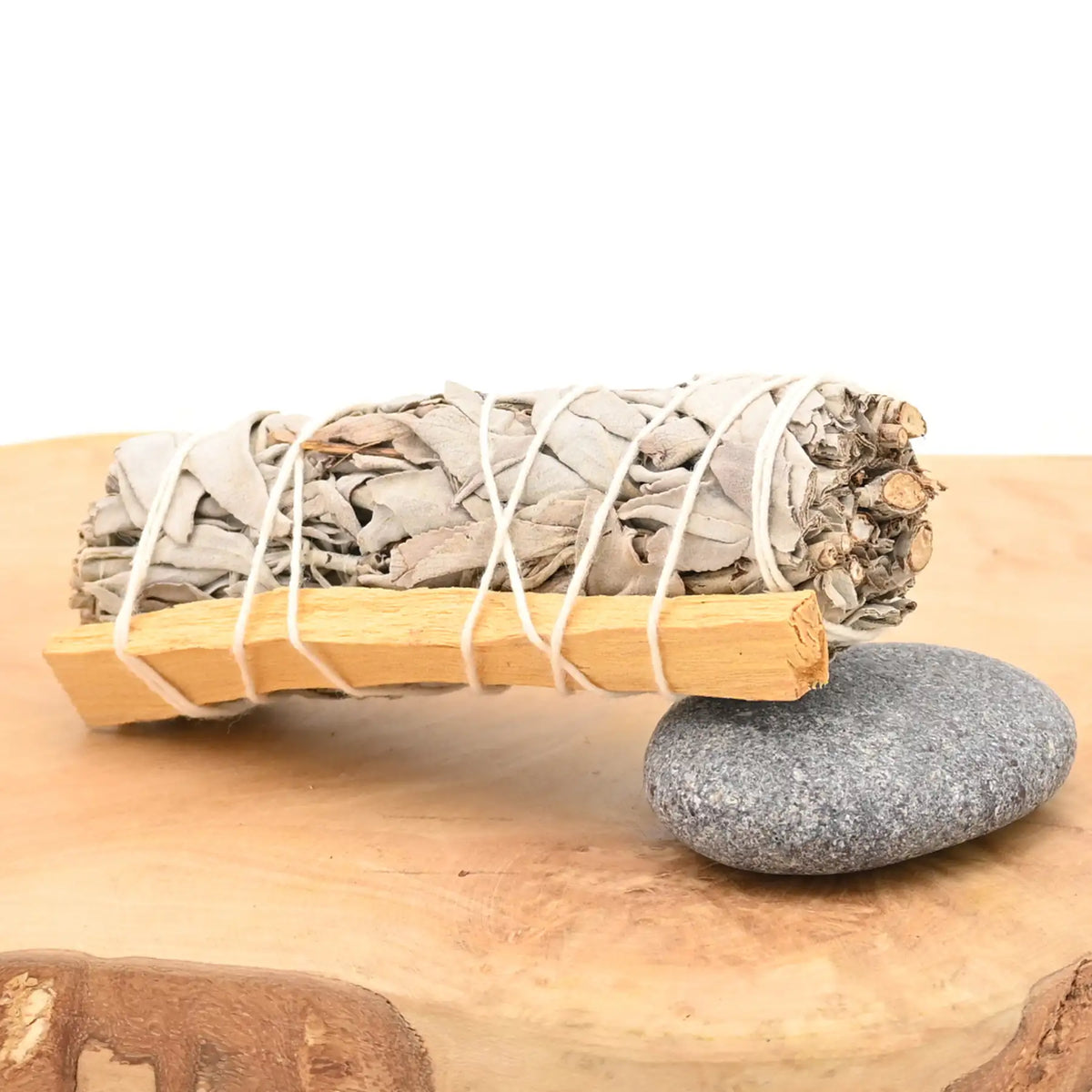 Raeucherbuendel-Weisser-Salbei-Palo-Santo-Smudge-Stick-White-Sage-heiliges-Holz-Headshop-Zubehoer-Top-Qualitaet-Johnnys-Headshop