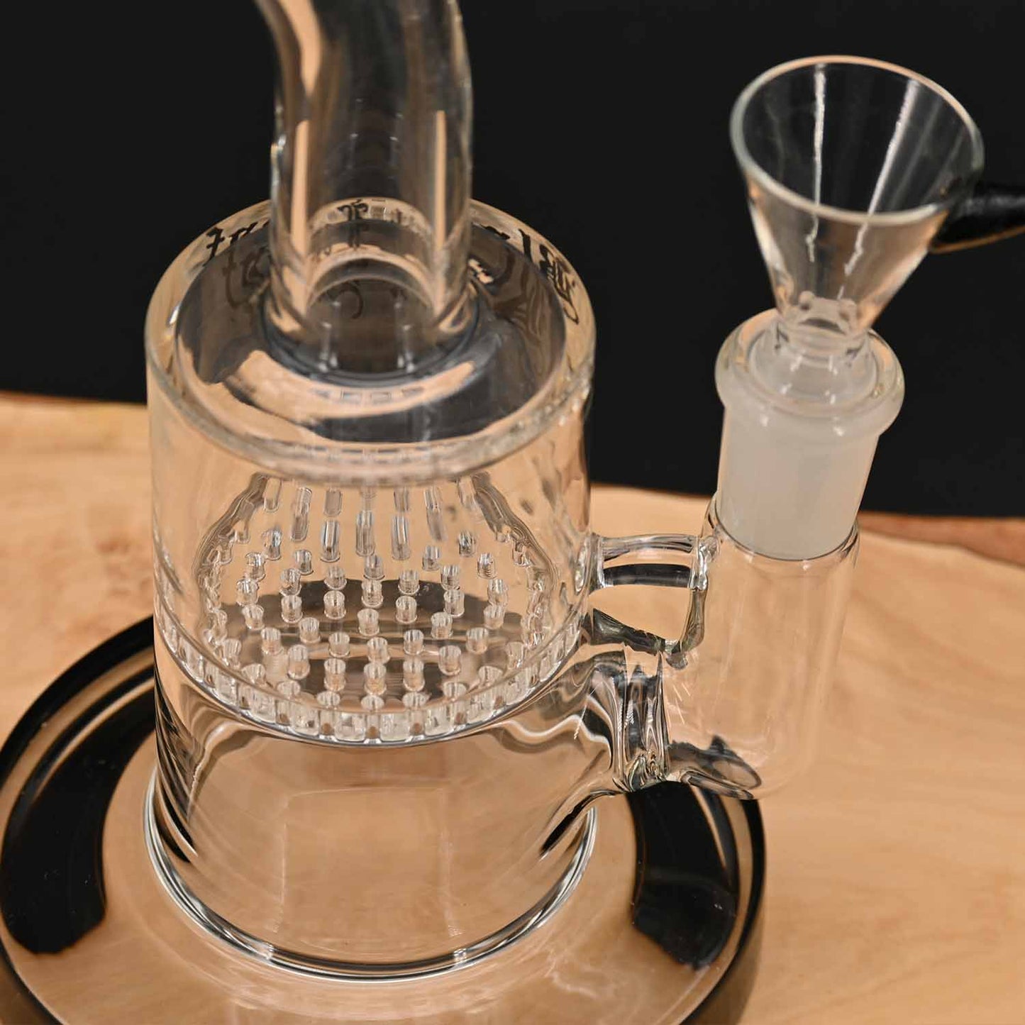 Black Leaf HoneyComb Bubbler (18cm)