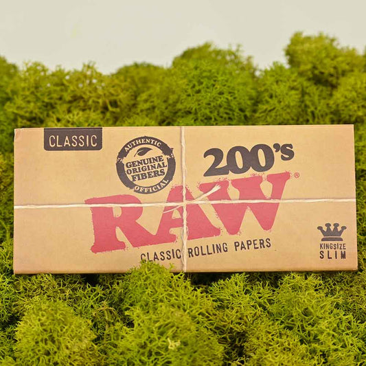 RAW 200's Kingsize Slim Papers